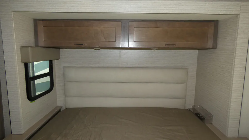 2022 Winnebago Vista 32M, Photos photo 28