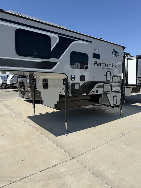 2026 Northwood Arctic Fox Camper 811 - Photo 4