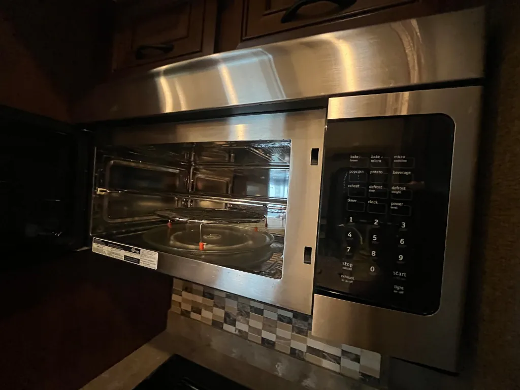 2016 Jayco Pinnacle 36REQS - Photo 3