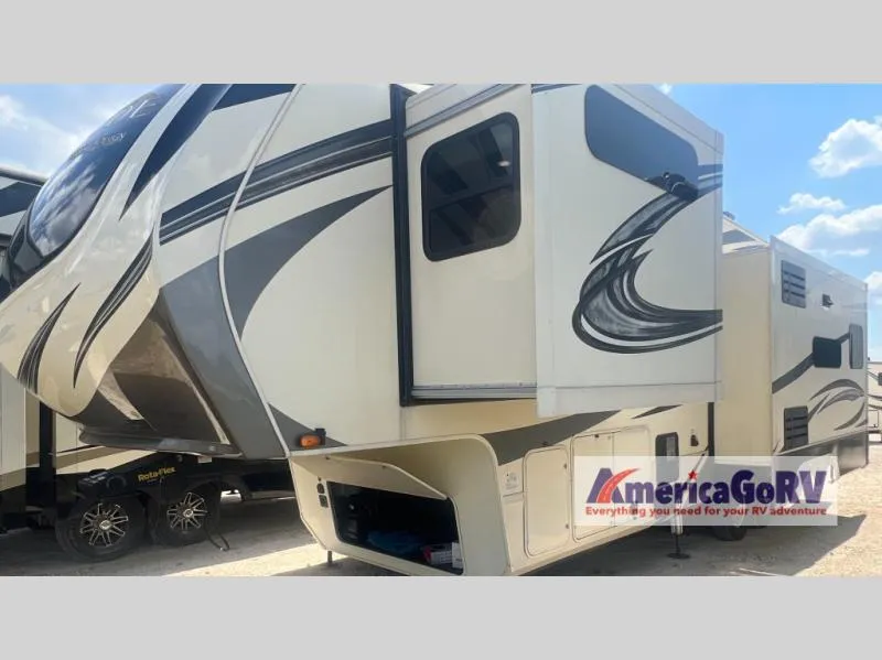 2020 Grand Design Solitude 310GK - Photo 2