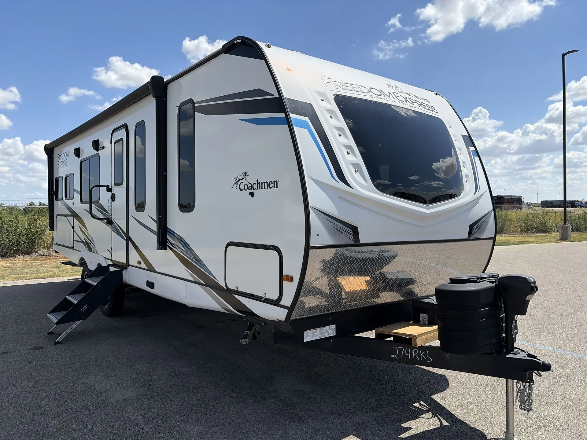 2023 Coachmen Freedom Express Ultra Lite 274RKS