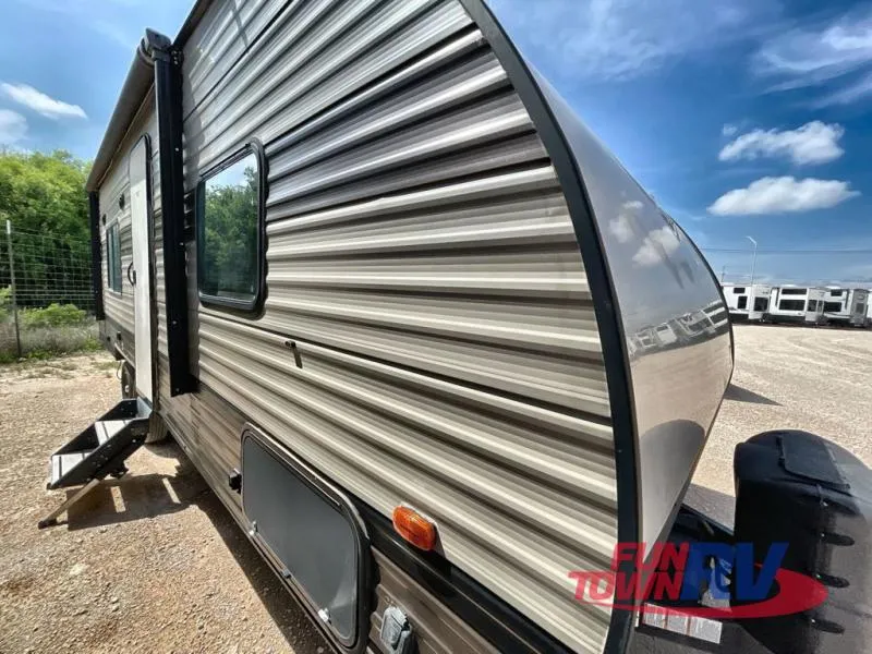 2020 Forest River RV Wildwood X-Lite 241QBXL - Photo 2