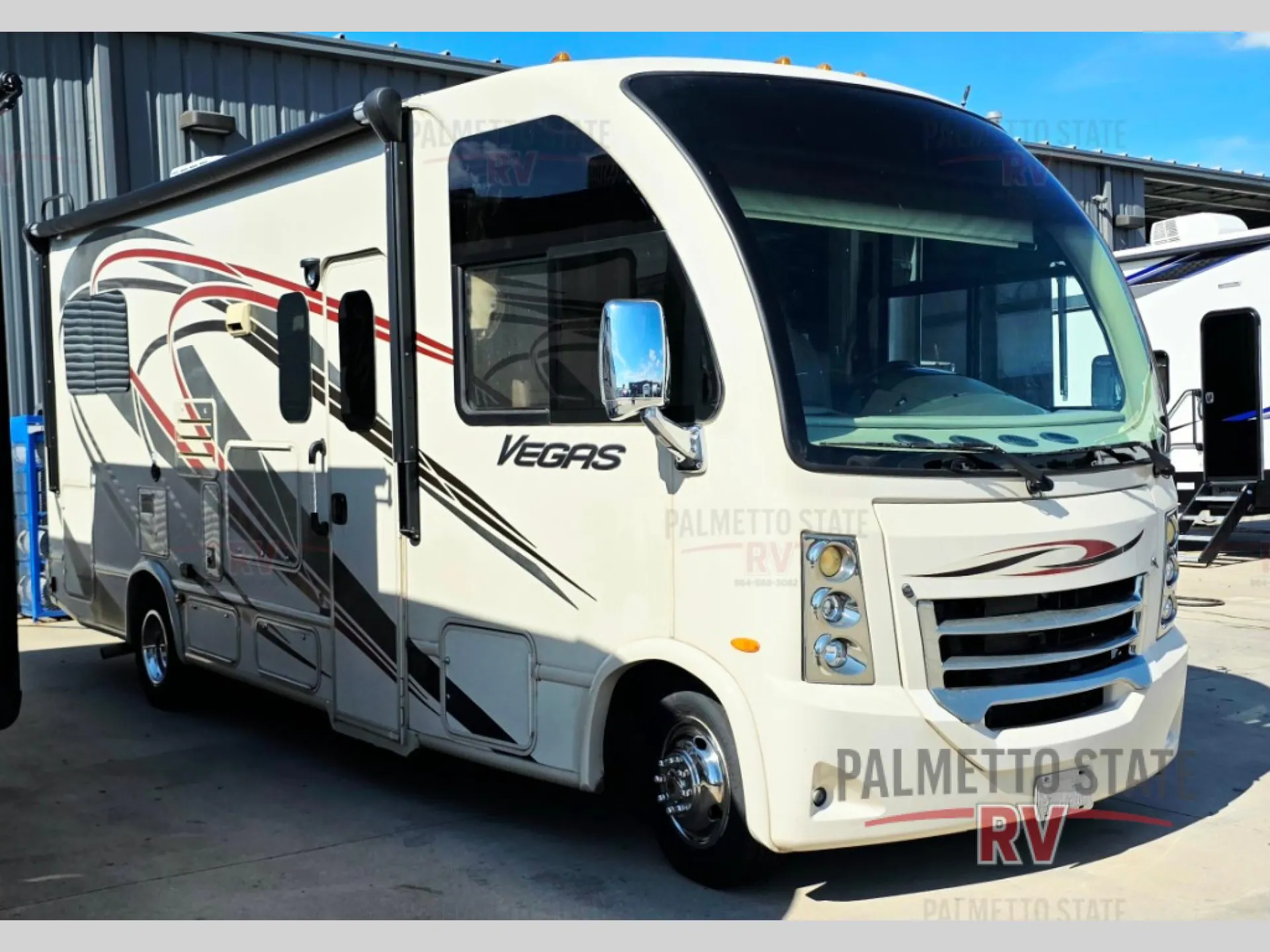 2015 Thor Motor Coach Vegas 24.1 - Photo 2