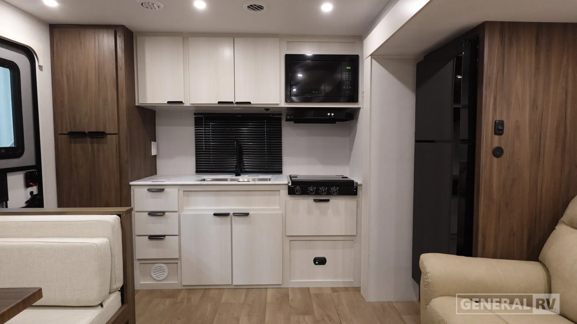 2026 Winnebago Access 25RK - Photo 3