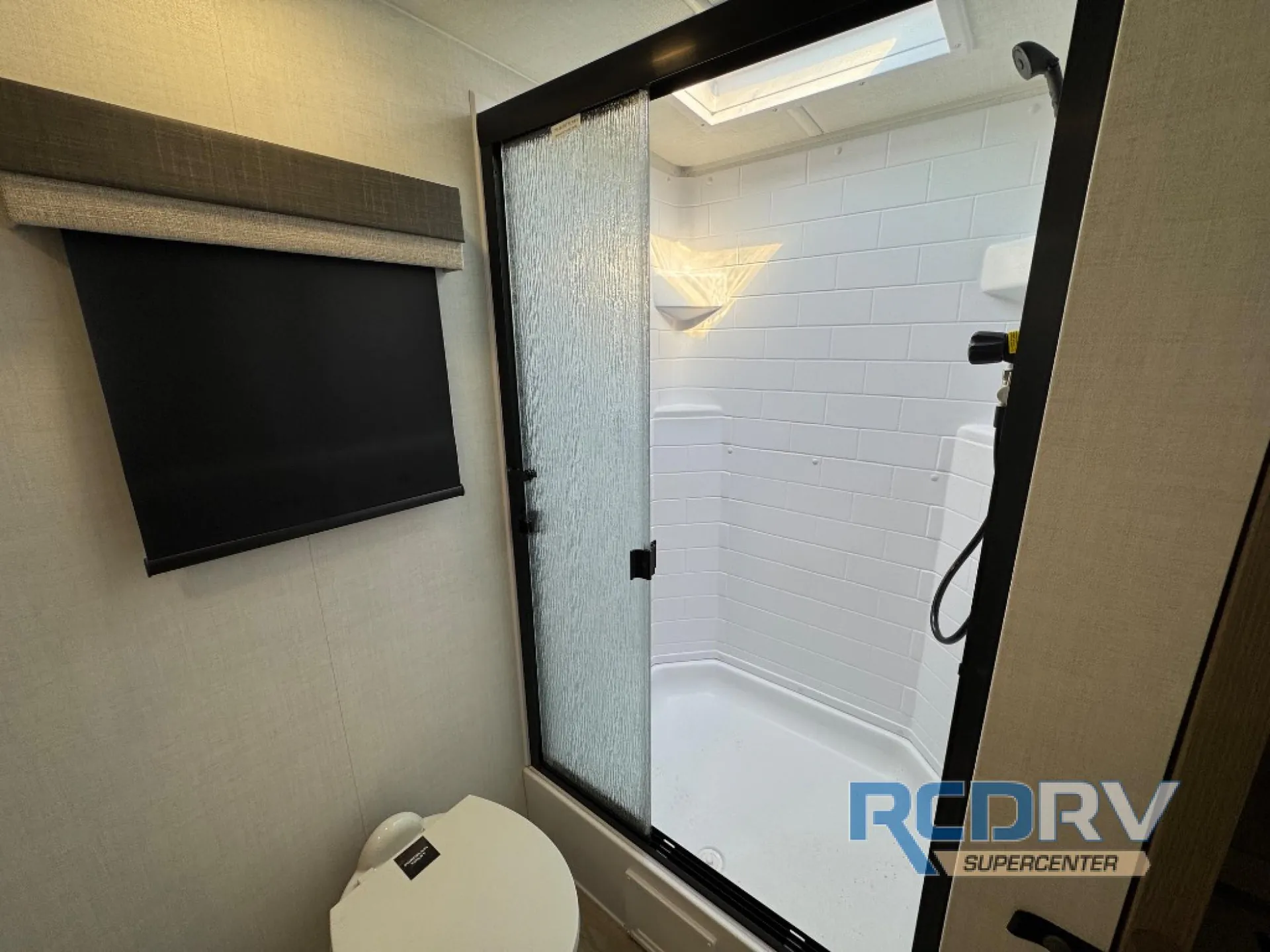 2027 Forest River Rockwood Mini Lite 2524FBT — Photo 5