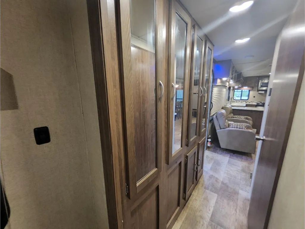 2018 Gulf Stream Conquest 295SBW, Photos photo 20