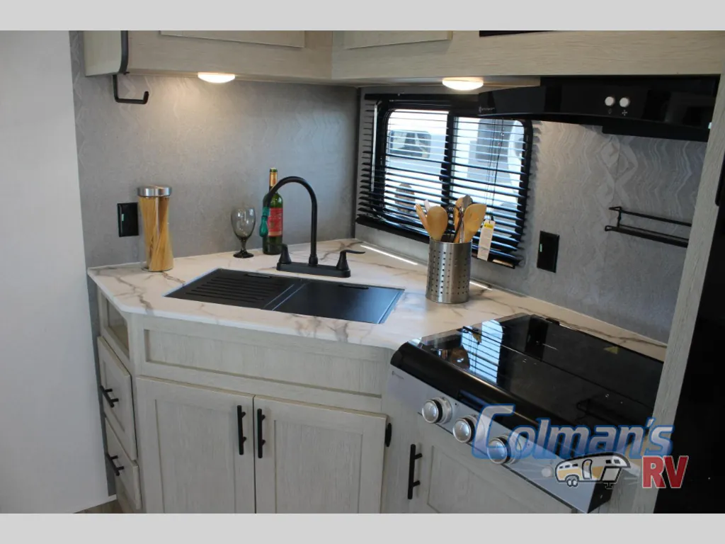 2026 Shasta RVs i-5 Edition 533BH, Photos photo 22