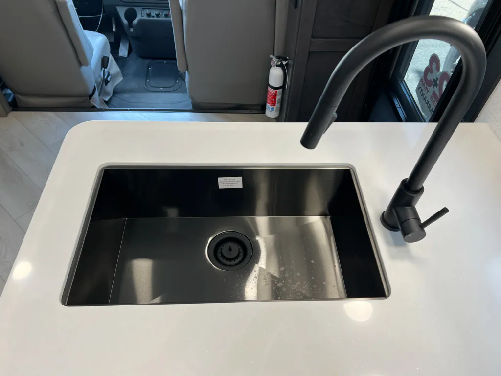 2027 Entegra Coach Accolade 37K, Photos photo 12