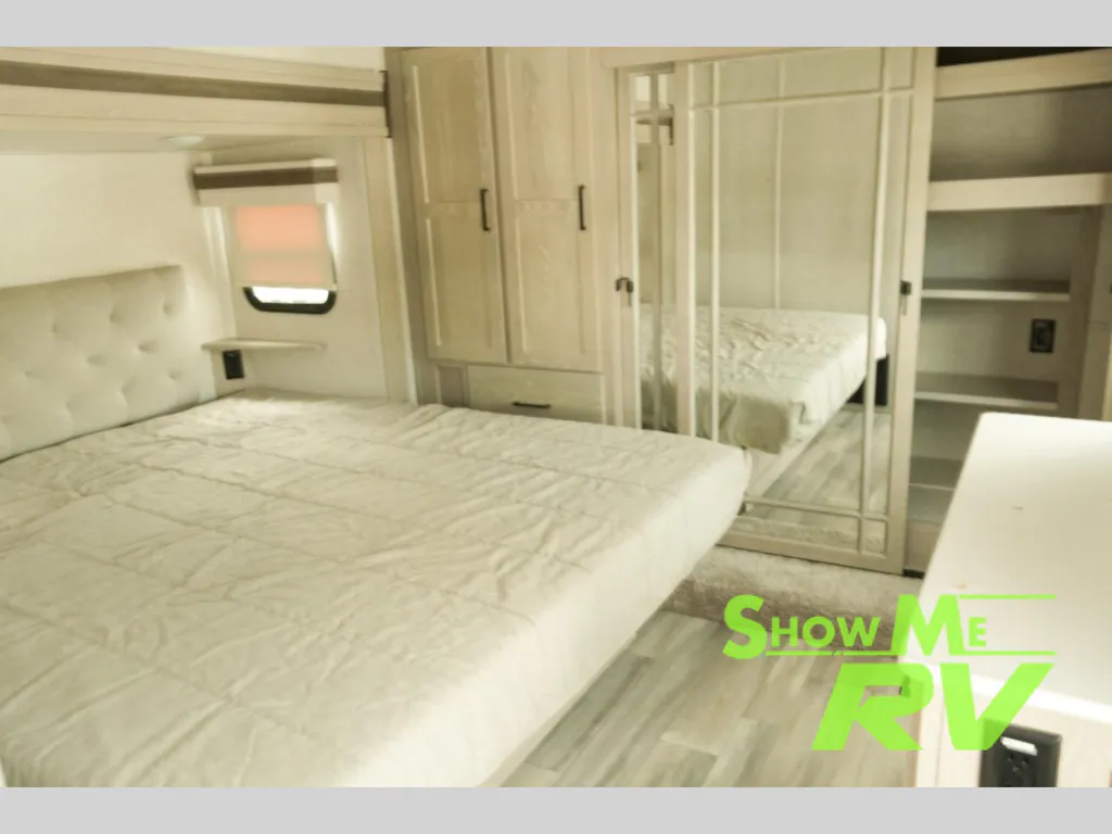 2022 Forest River Rockwood Ultra Lite 2893BS, Photos photo 19