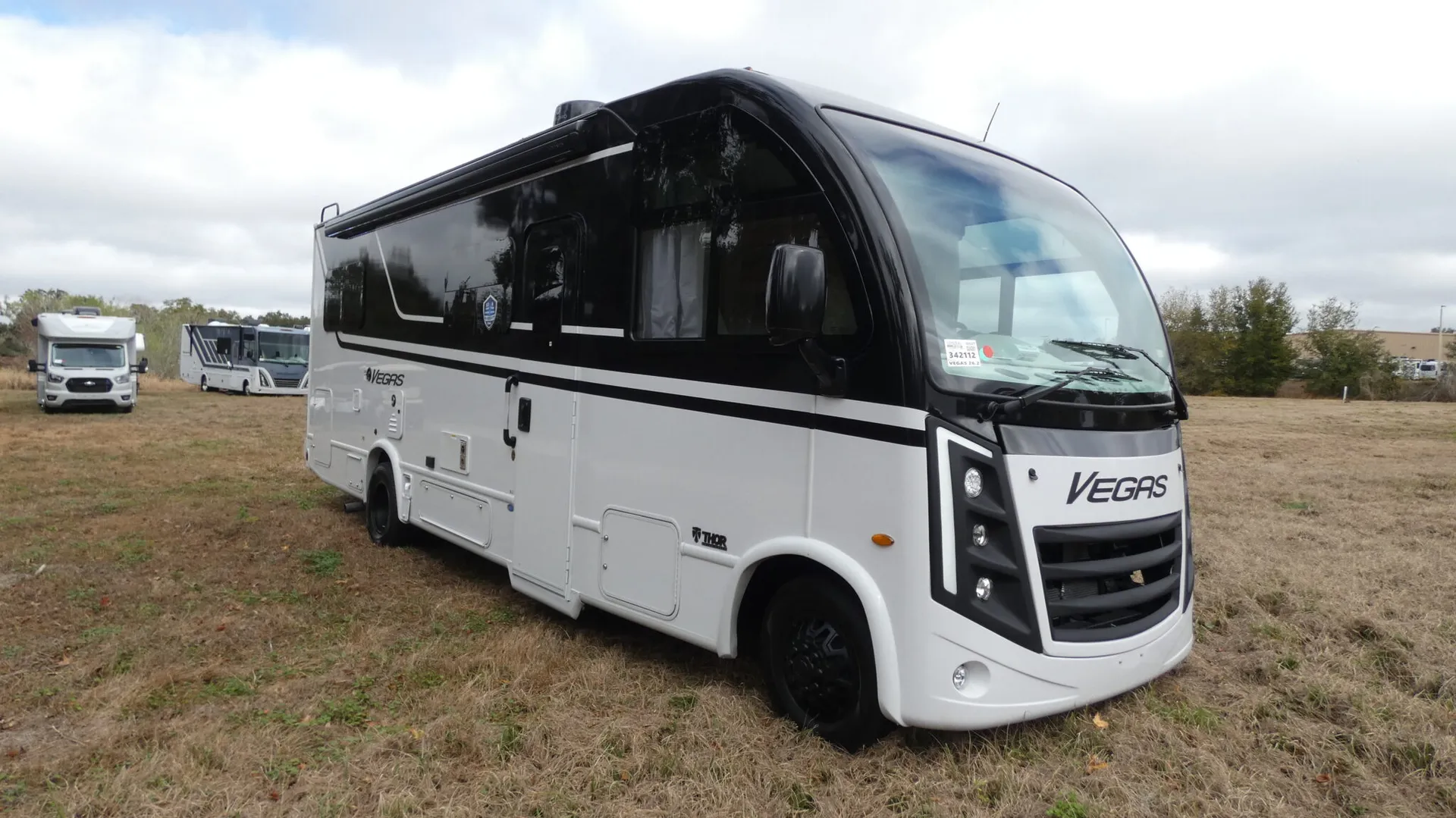 2026 Thor Motor Coach Vegas 262 - Photo 2