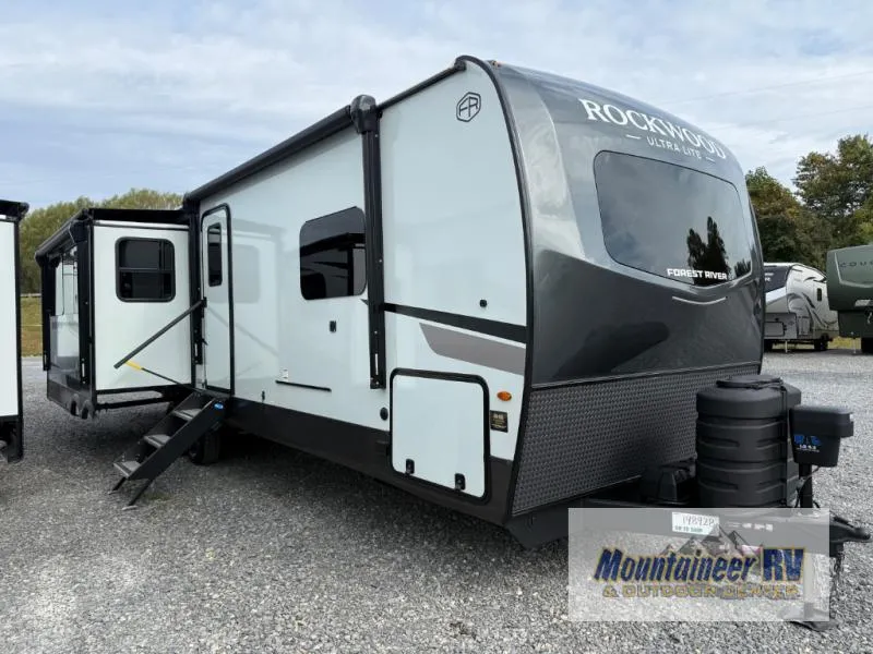 2026 Forest River Rockwood Ultra Lite 2906RL - Photo 3
