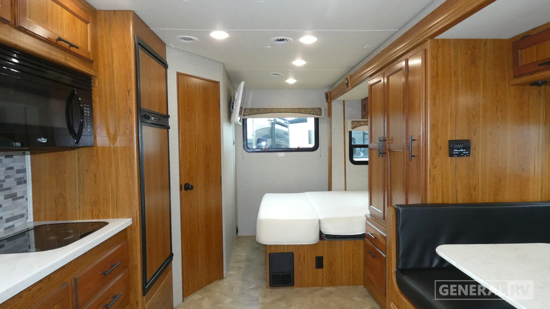 2017 Jayco Melbourne 24L - Photo 3