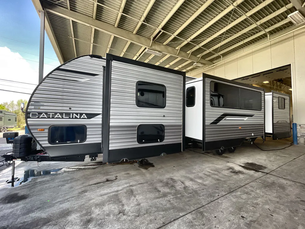 2026 Coachmen Catalina Legacy 343BHTS DEN, Photos photo 6