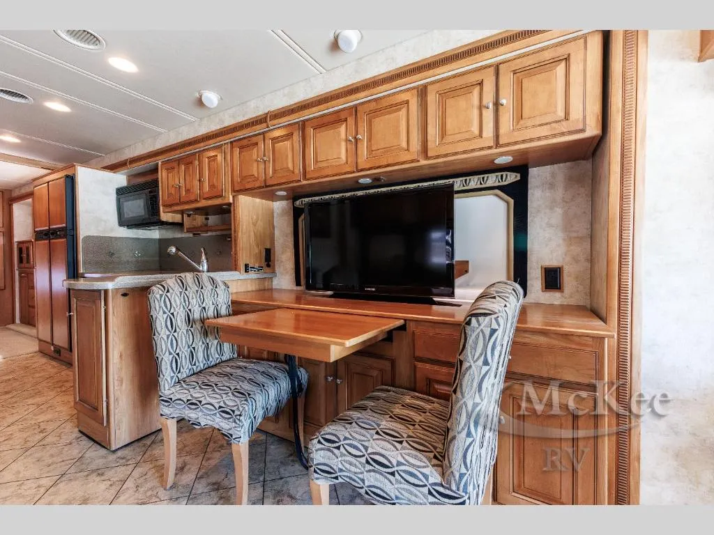 2011 Itasca Meridian V Class 34Y - Photo 3