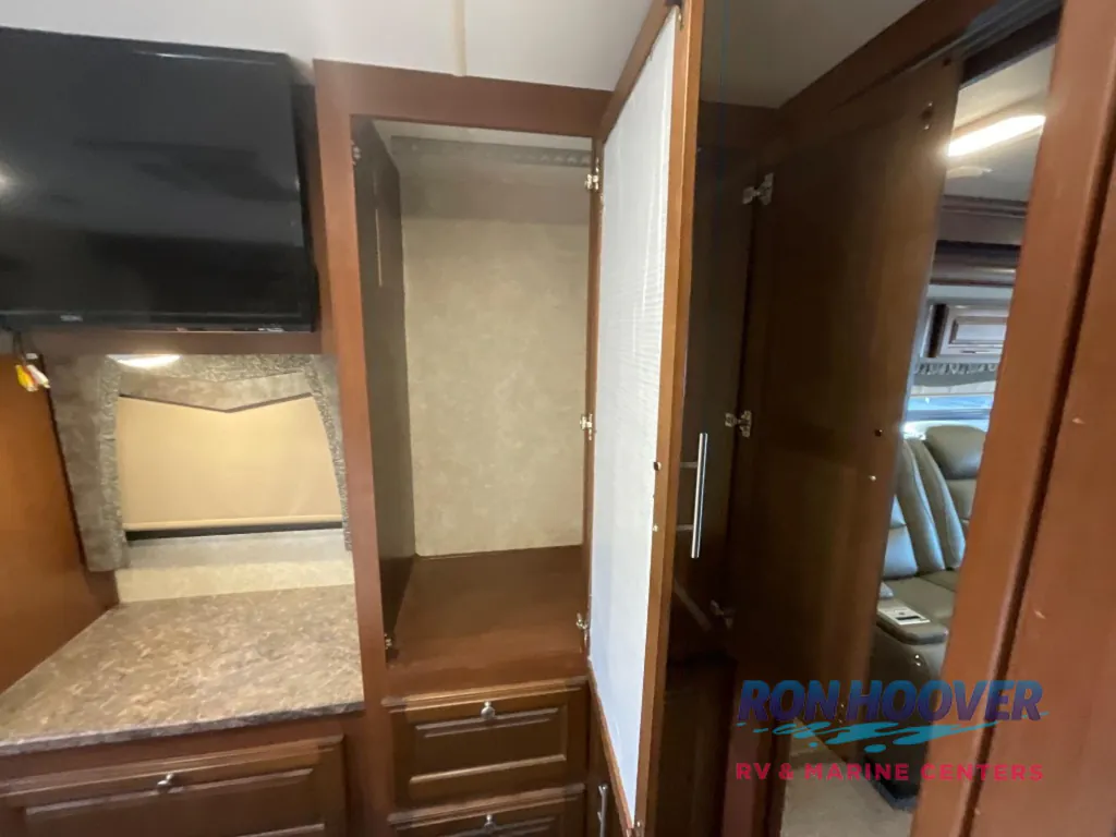 2015 Forest River RV Georgetown 335DS, Photos photo 22