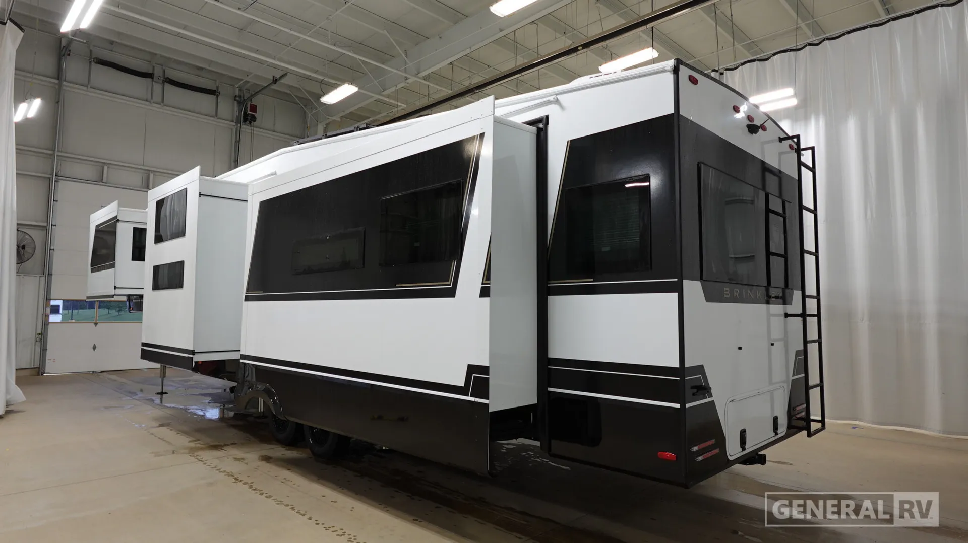 2026 Brinkley Model Z 3610 - Photo 4