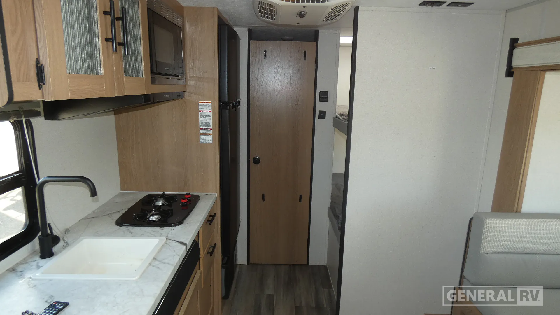 2022 Prime Time Avenger LT 17BHS - Photo 3