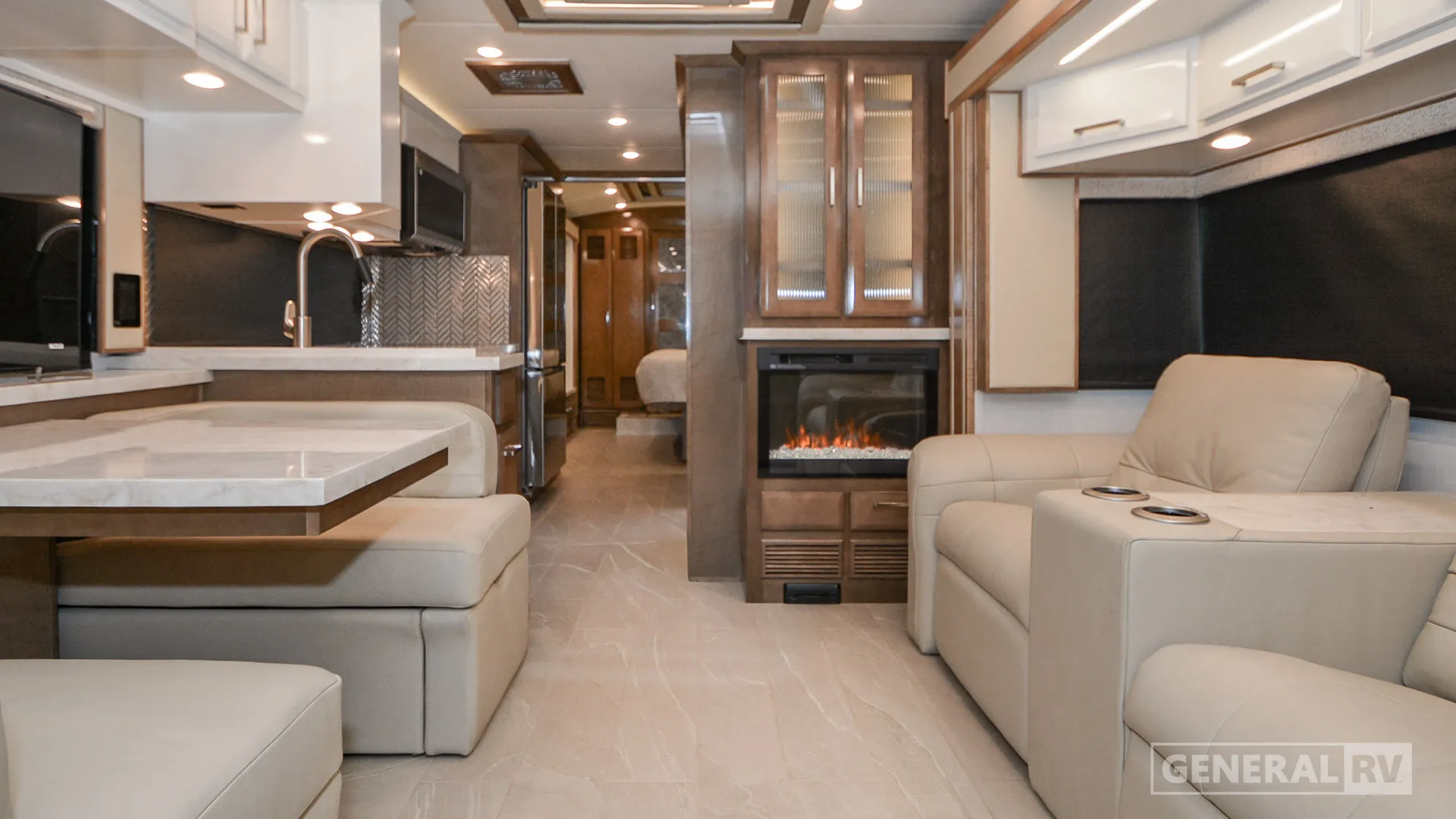 2026 Newmar New Aire 3543 - Photo 3