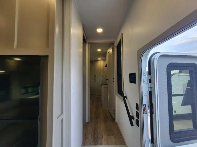 2026 Brinkley Model G 3970, Photos photo 45