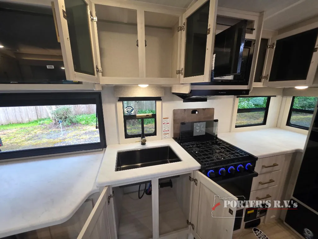 2026 Forest River Surveyor Legend 205RKLE, Photos photo 6
