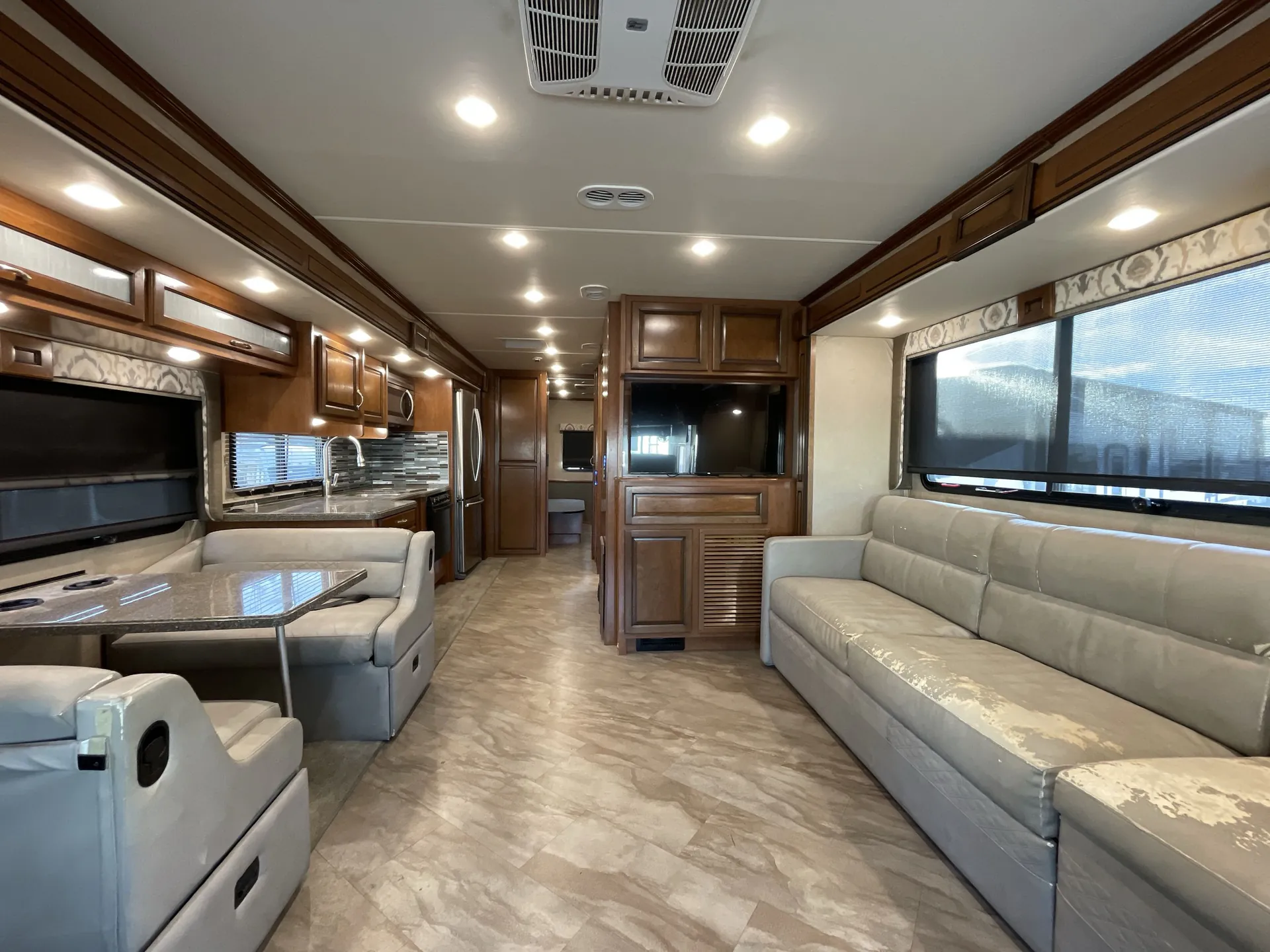 2017 fleetwood Bounder 35P — living area main