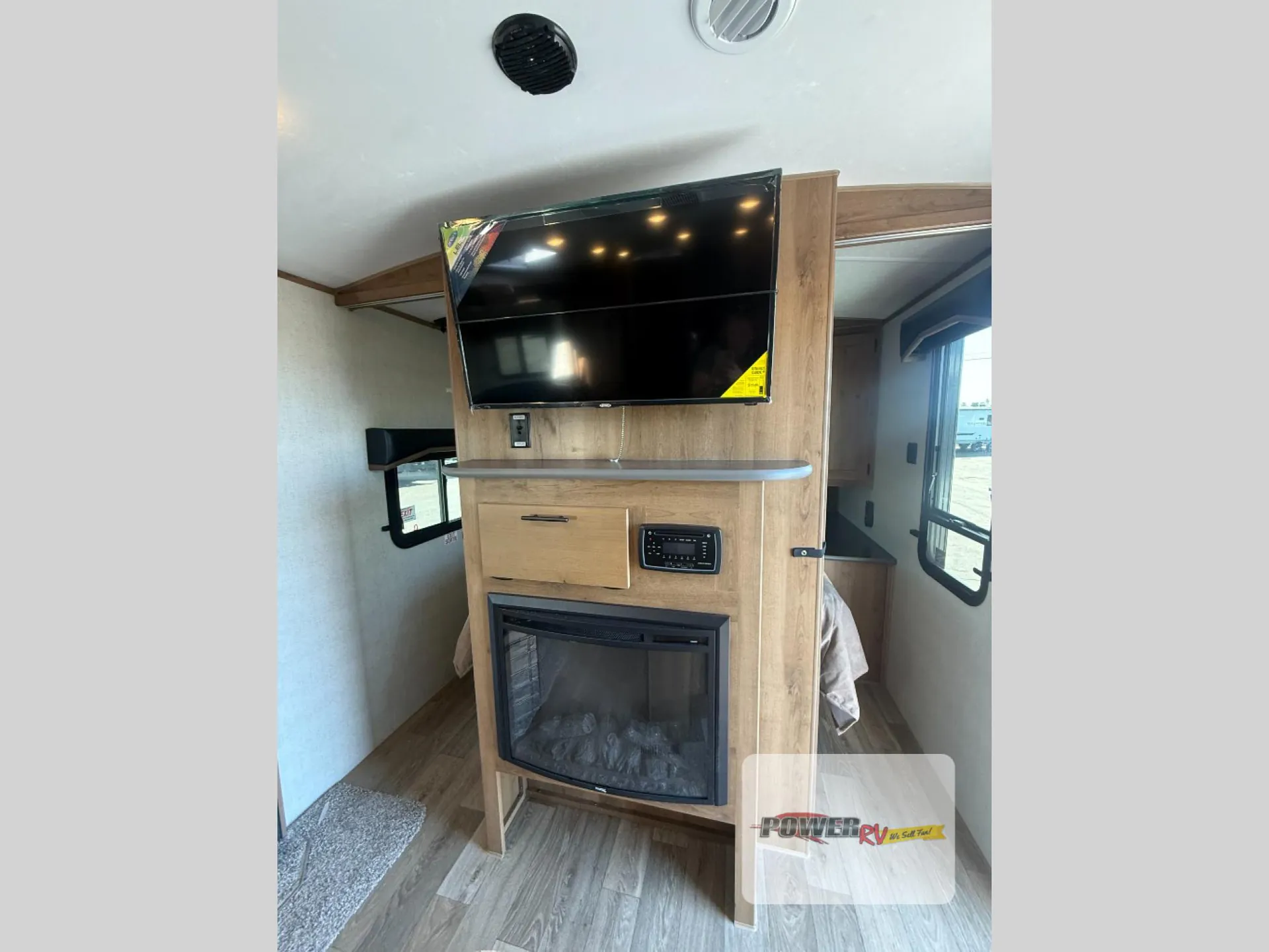 2027 Outdoors RV Back Country 23BCS - Photo 4