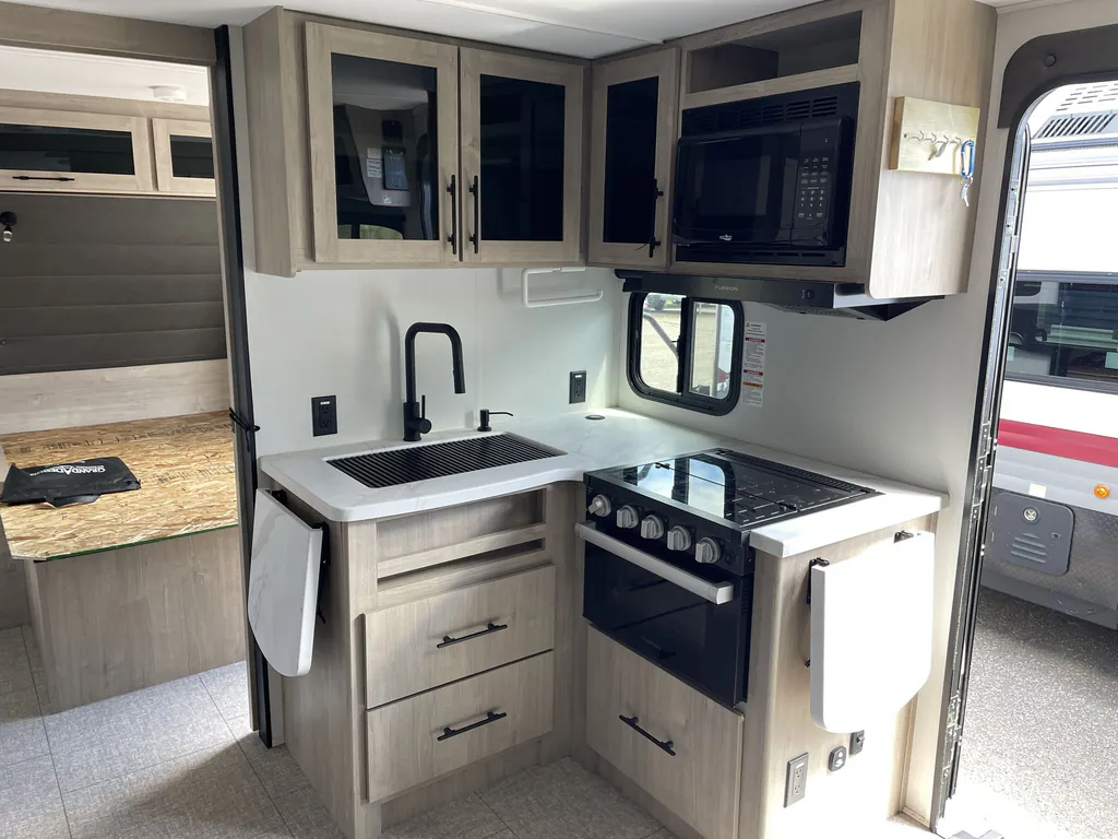 2025 Grand Design Imagine XLS 25DBE, Photos photo 29