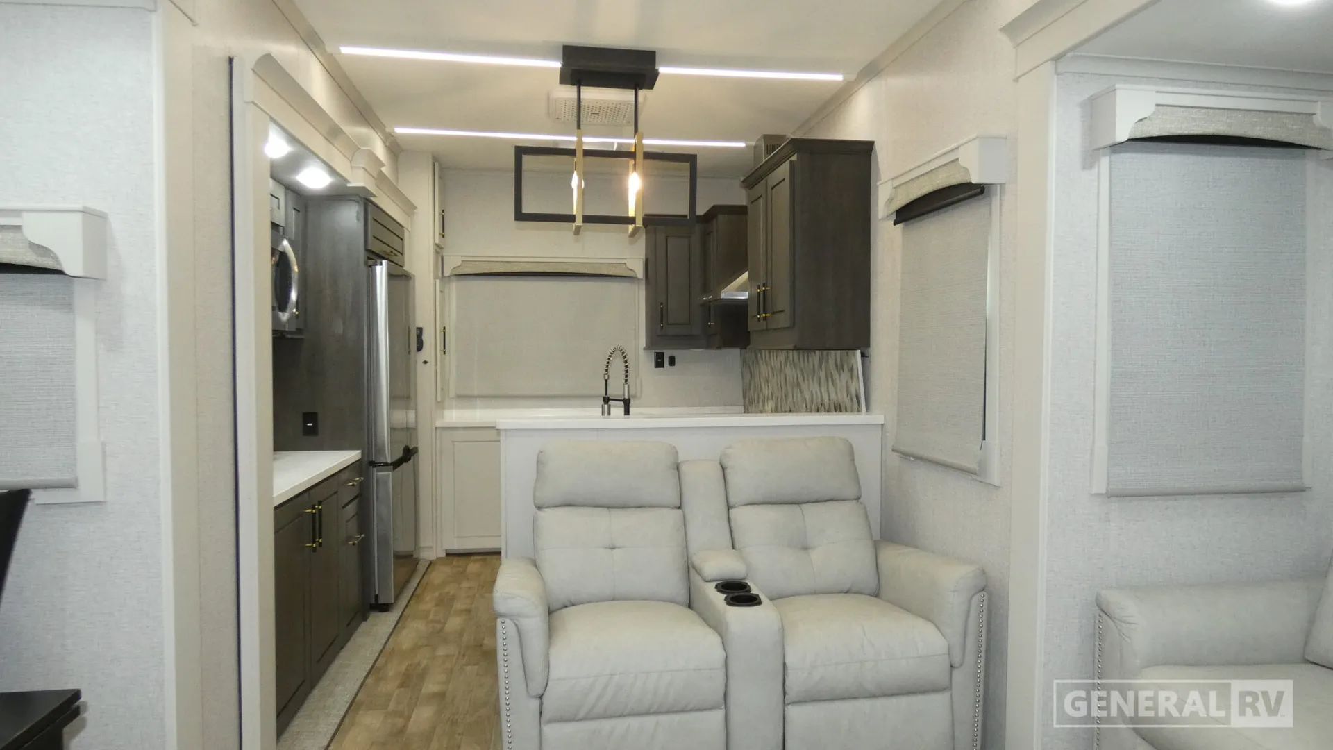 2024 Crossroads RV Redwood 4001LK - Photo 3
