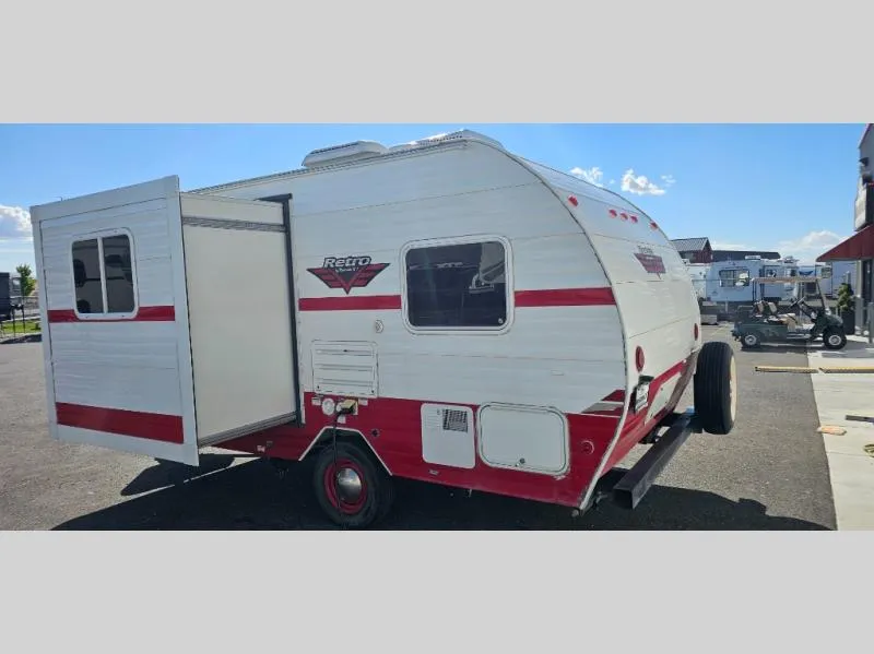 2017 Riverside RV Retro 176S - Photo 2