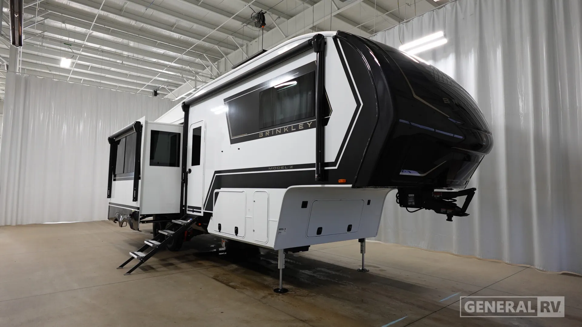 2027 Brinkley Model Z 3110 - Photo 2
