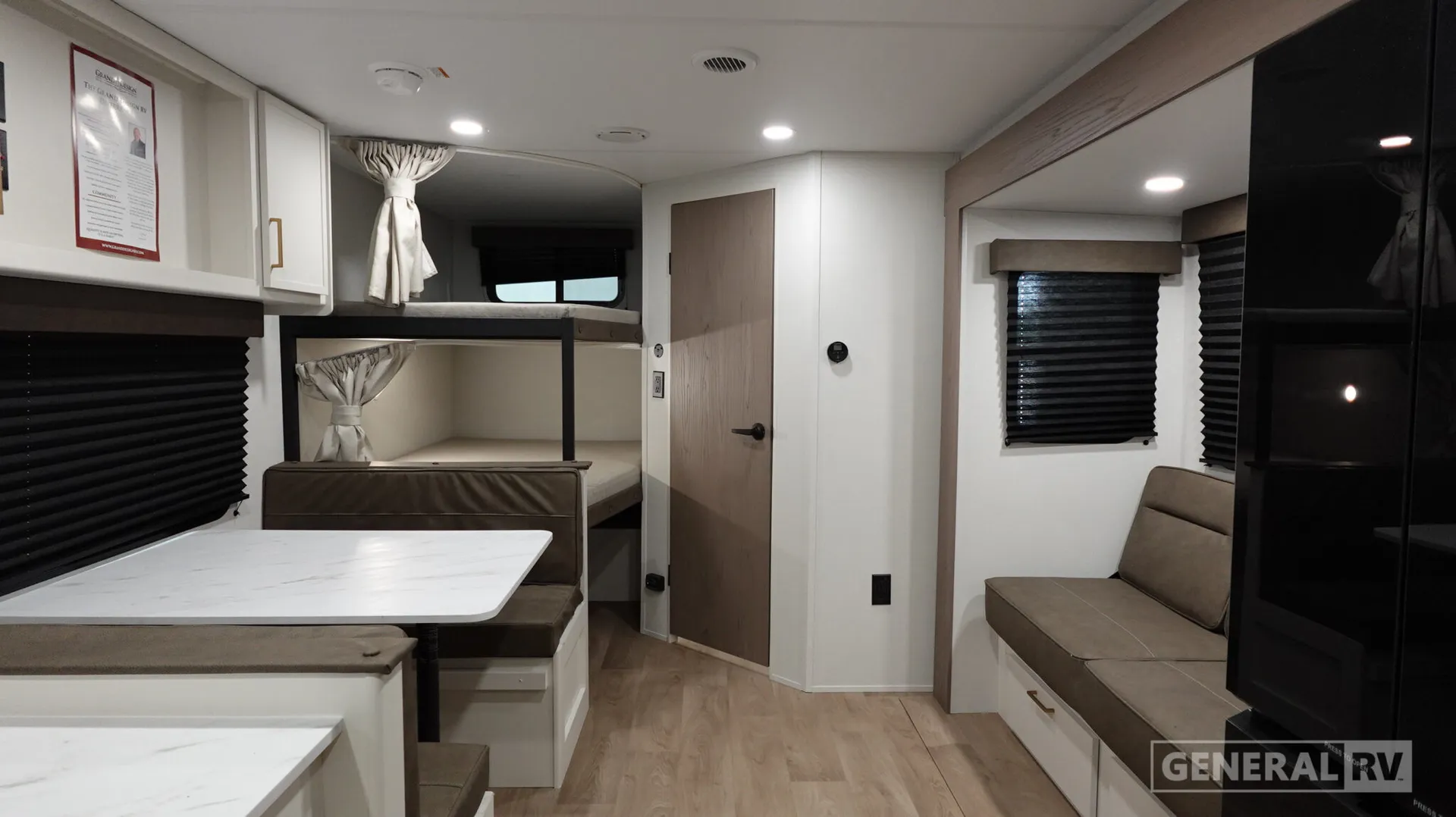 2027 Grand Design Transcend Xplor 26BHX - Photo 3