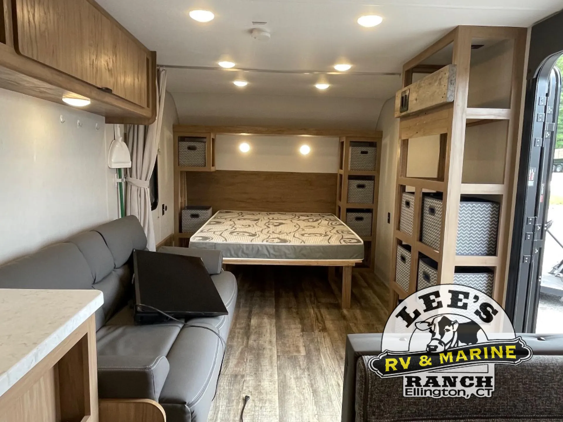 2024 Forest River Cherokee Wolf Den 26EV - Photo 4