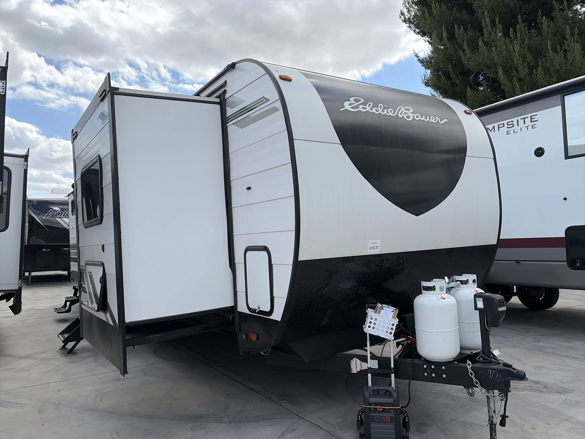 2024 Heartland Eddie Bauer Travel Trailer 34BHS - Photo 2