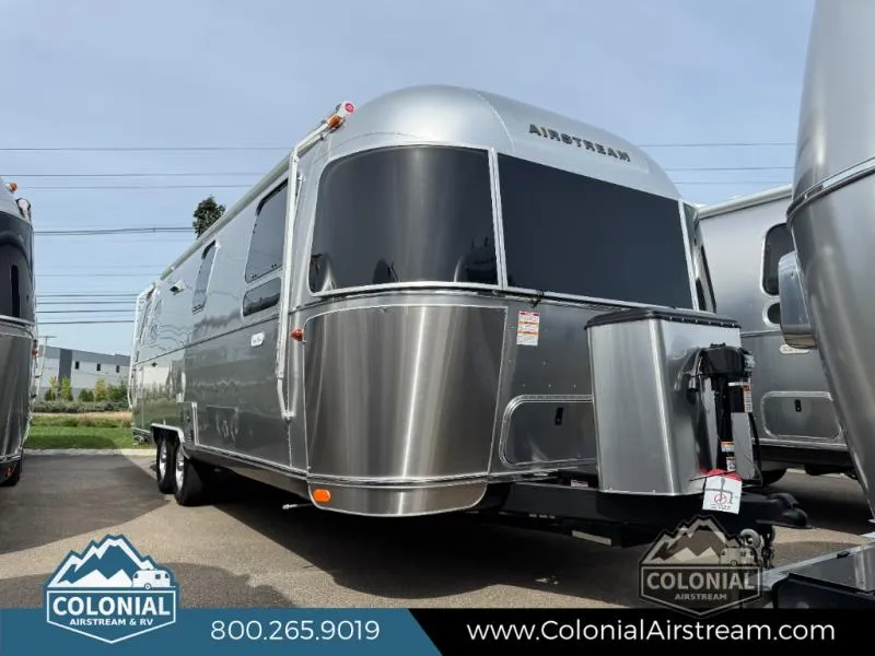 2026 Airstream Flying Cloud 27FB - Photo 2