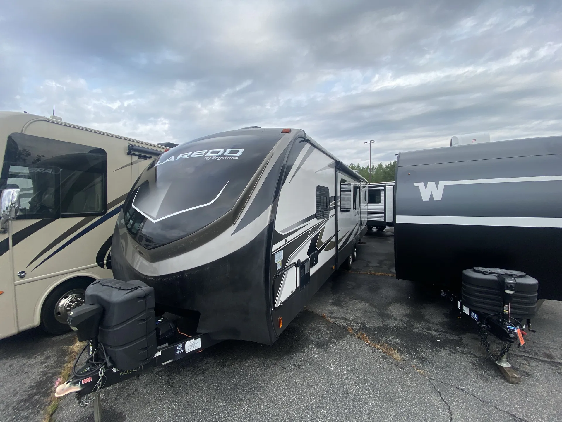 2021 Keystone Laredo 292BH - Photo 2