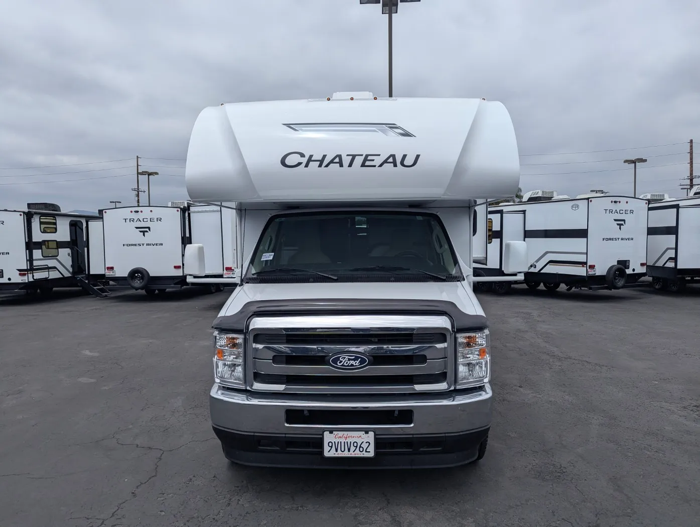 2026 Thor Motor Coach Chateau 22Z - Photo 3