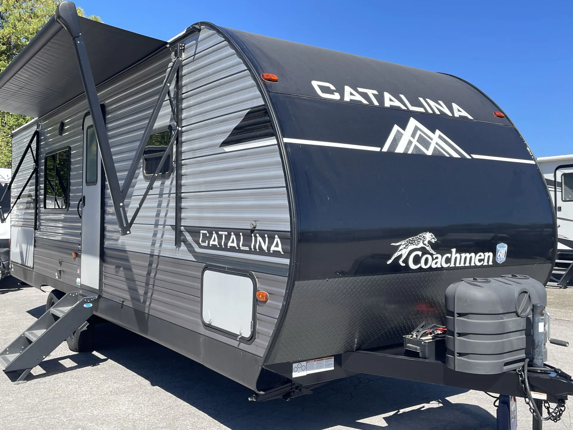 2024 Coachmen Catalina Summit 261BH - Photo 2