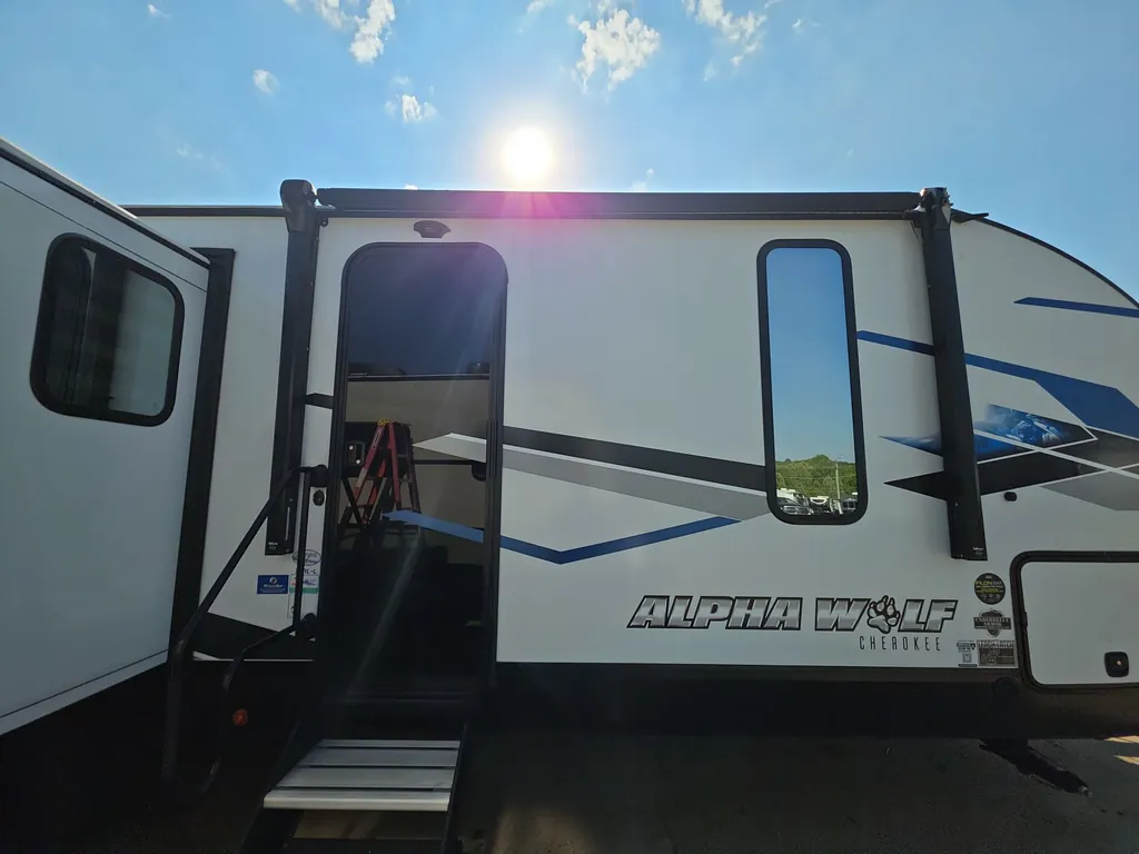 2024 Forest River Cherokee Alpha Wolf 26RL, Photos photo 16