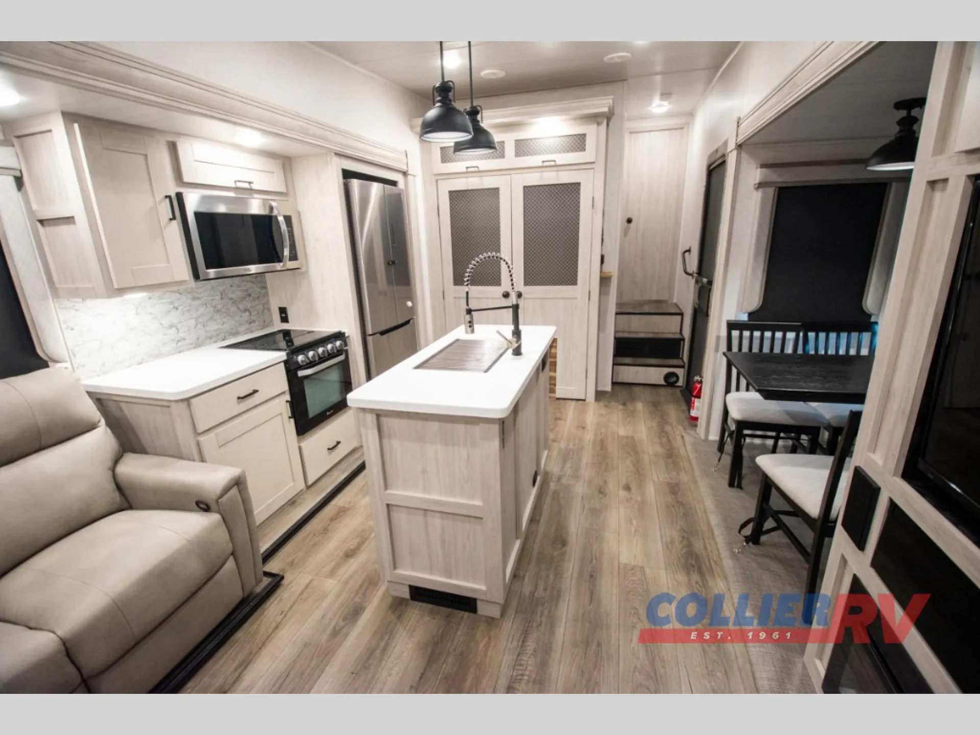 2021 East to West Tandara 321RL-OK - Photo 3