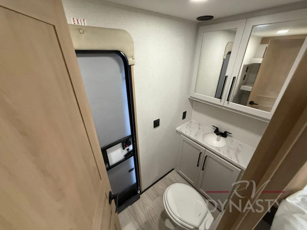 2026 Forest River Sandpiper Destination Trailers 41DUPLEX, Photos photo 26