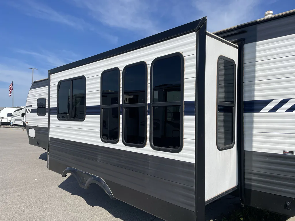 2023 Gulf Stream Conquest 295SBW, Photos photo 7