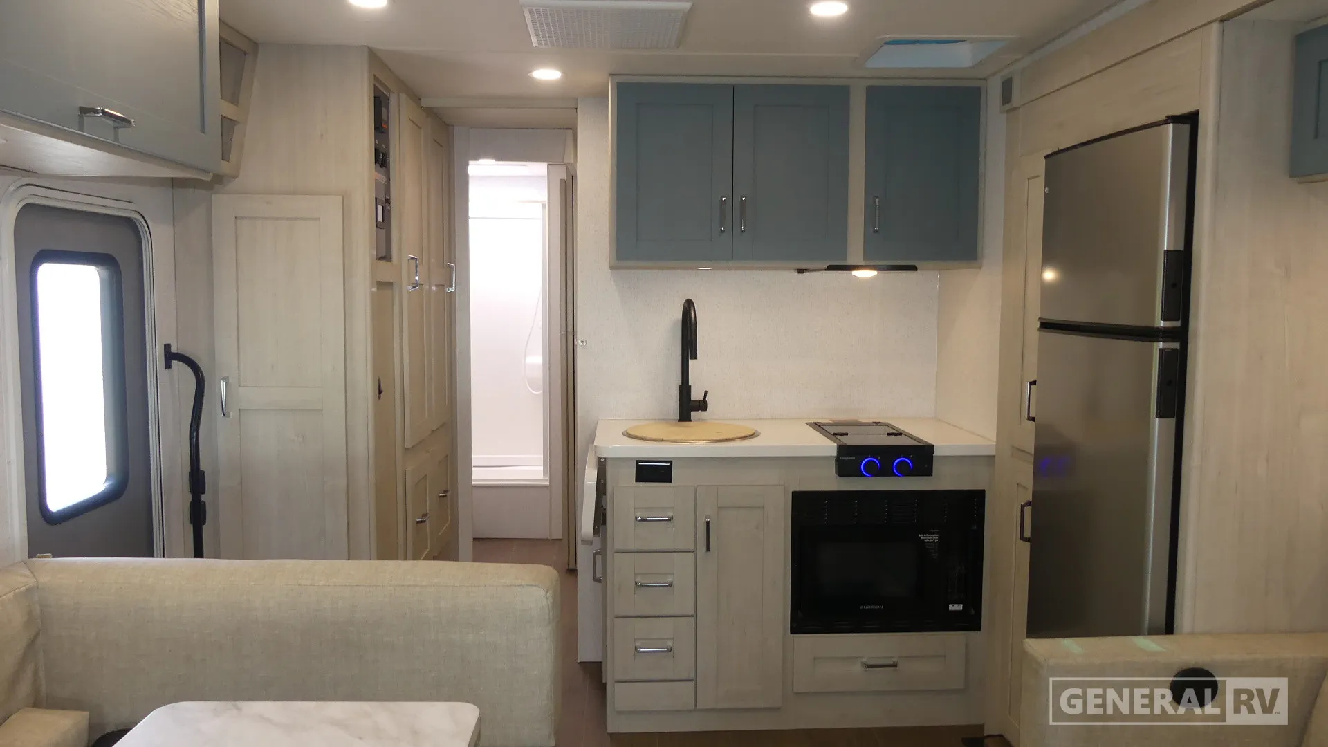 2027 Winnebago Sunflyer 26FE - Photo 3