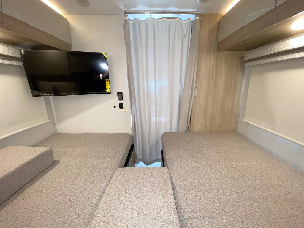 2026 Thor Motor Coach Axis 26.2, Photos photo 28