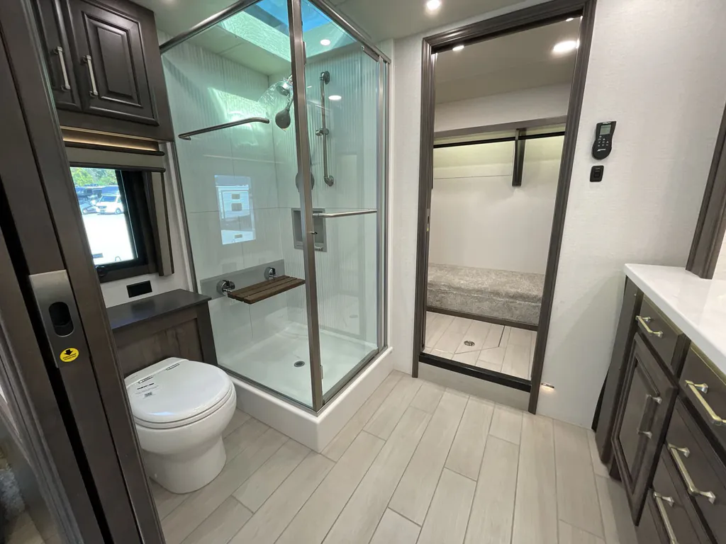 2026 Entegra Coach Aspire 44D, Photos photo 23