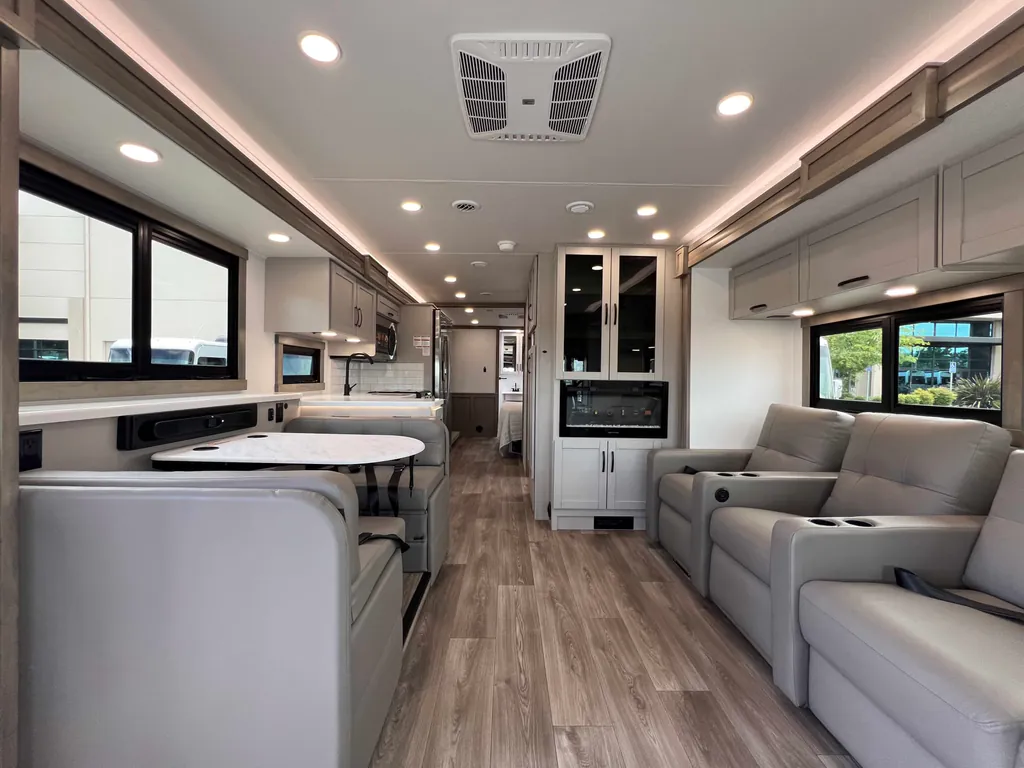 2027 Entegra Coach Vision XL 36C, Photos photo 5