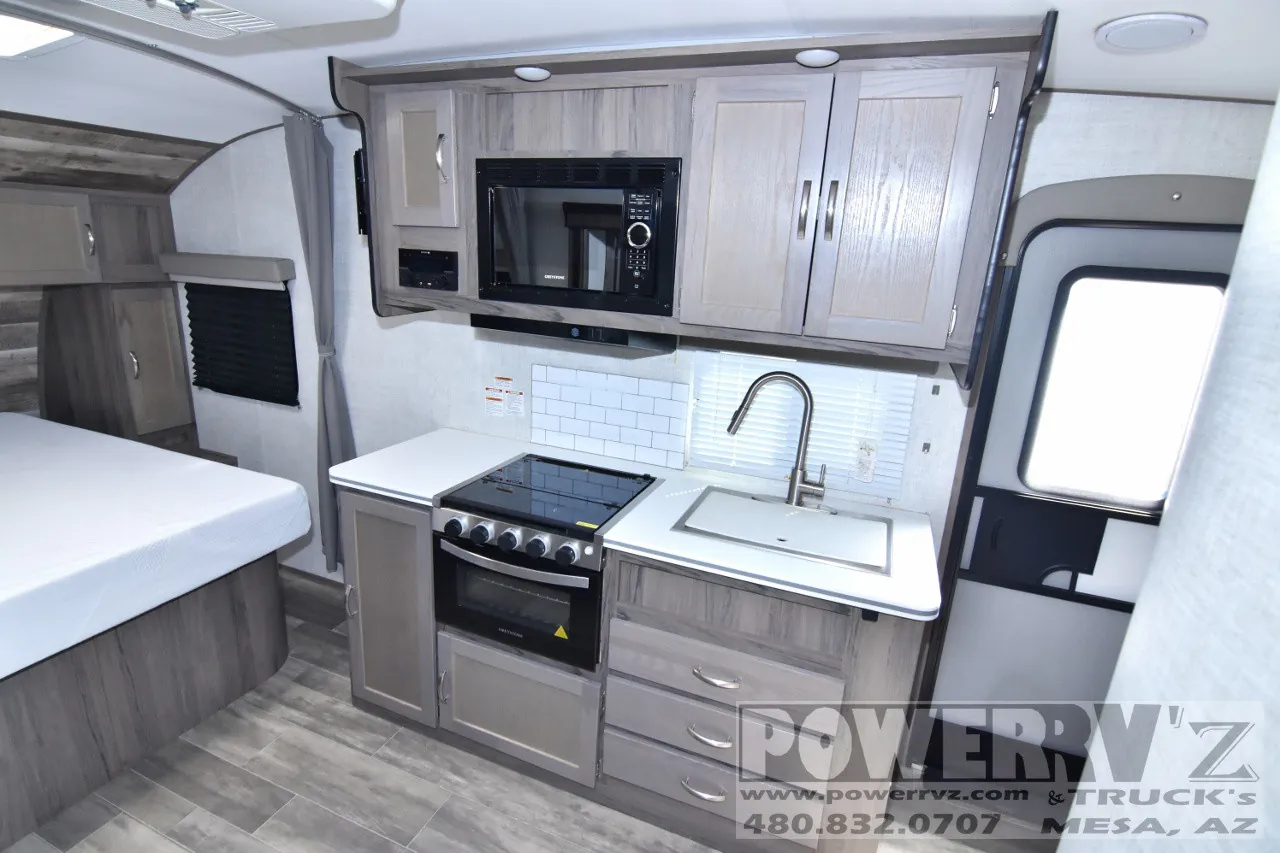 2022 Gulf Stream Vista Cruiser 19CSK - Photo 3