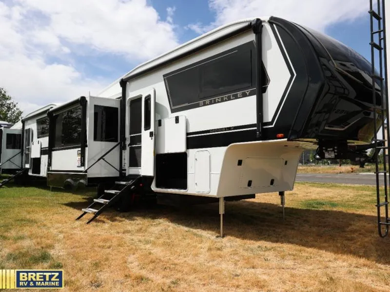2026 Brinkley Model Z 2700 - Main photo