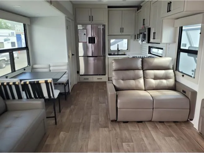 2026 Grand Design Solitude 417KB - Photo 3