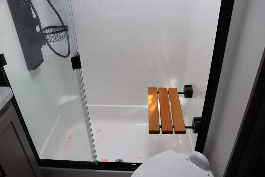 2025 Grand Design Momentum M-Class 414M, Photos photo 26