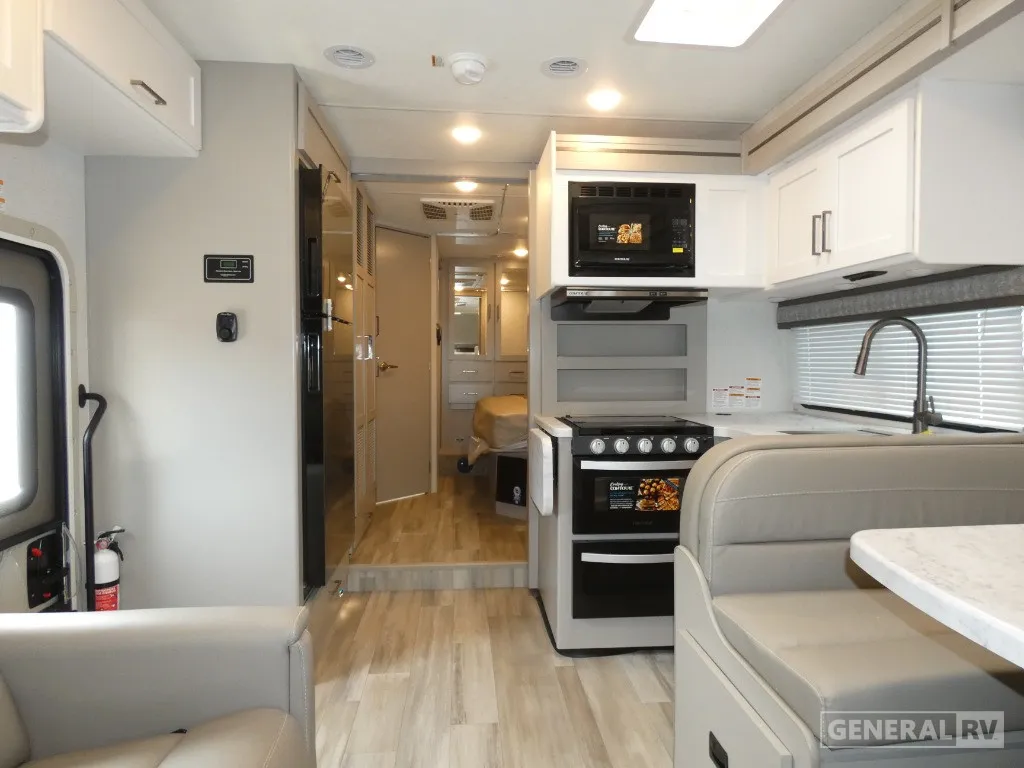 2026 Thor Motor Coach Pasadena SE SE29 - Photo 3